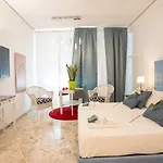 Cavour Centro _ Brand Life _ Hotel Bari