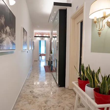 Cavour Centro _ Brand Life _ * בארי