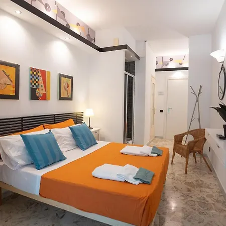 Cavour Centro _ Brand Life _ בארי