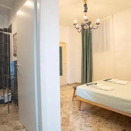 Cavour Centro _ Brand Life _ בארי