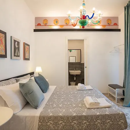 Cavour Centro _ Brand Life _ Guest house