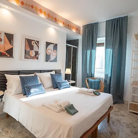 Hotel Cavour Centro _ Brand Life _ Bari