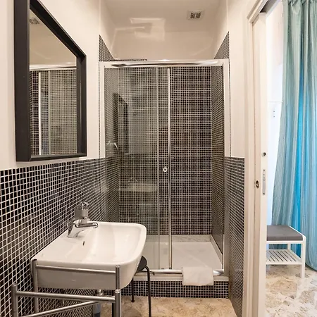 Cavour Centro _ Brand Life _ Guest house Bari