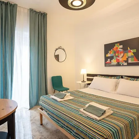 Guest house Cavour Centro _ Brand Life _ Bari