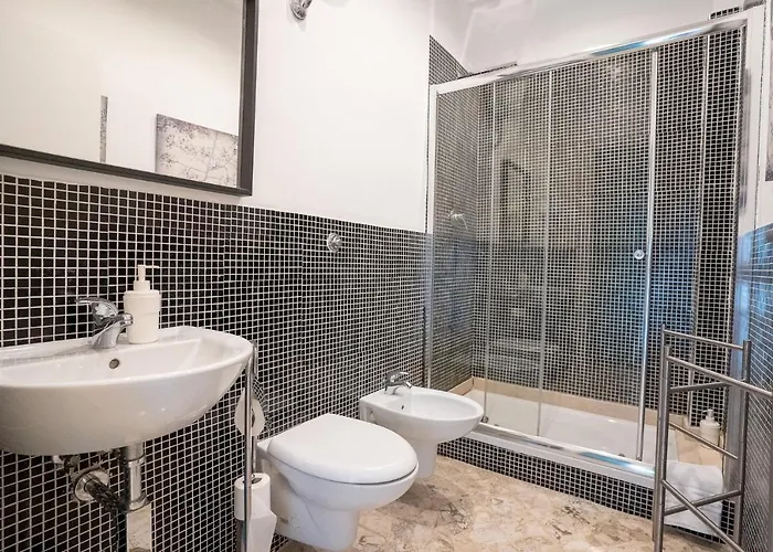 Cavour Centro _ Brand Life _ * باري