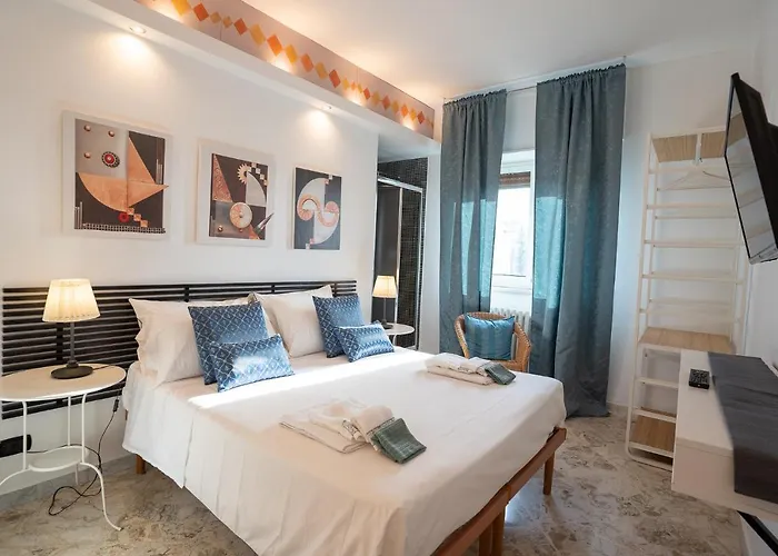 فندق Cavour Centro _ Brand Life _ باري