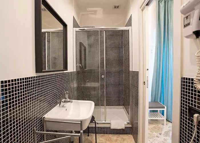 Cavour Centro _ Brand Life _ فندق باري