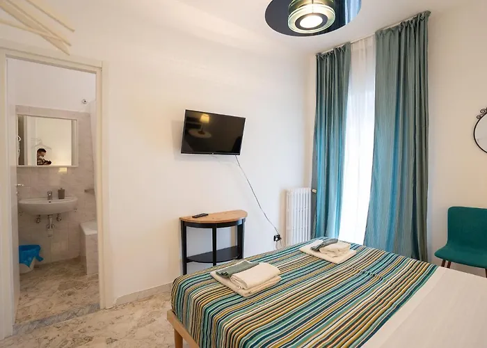 Cavour Centro _ Brand Life _ *