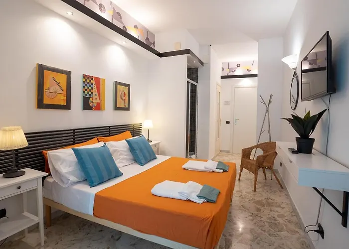 Cavour Centro _ Brand Life _ باري