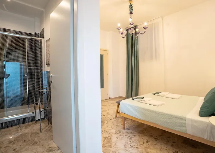 Cavour Centro _ Brand Life _ باري